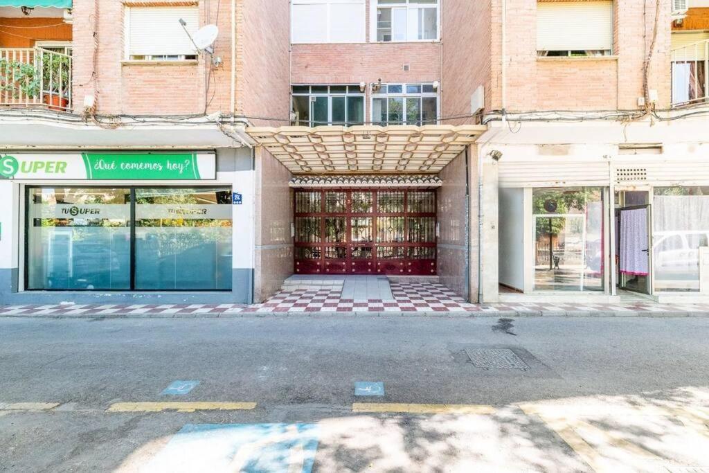 Modern Apartment Close To The City Center And Alhambra Granada Eksteriør bilde