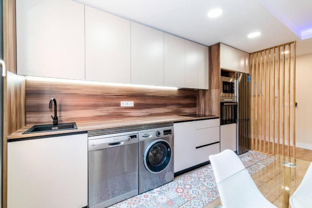 Modern Apartment Close To The City Center And Alhambra Granada Eksteriør bilde