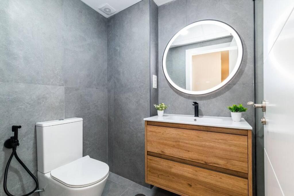 Modern Apartment Close To The City Center And Alhambra Granada Eksteriør bilde