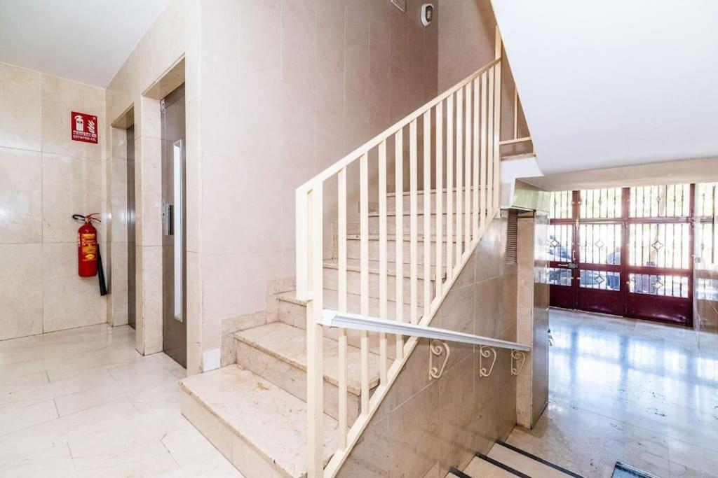 Modern Apartment Close To The City Center And Alhambra Granada Eksteriør bilde
