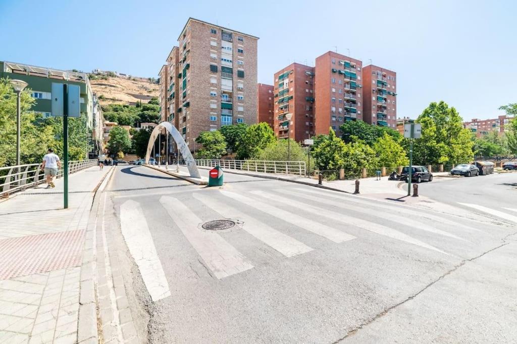 Modern Apartment Close To The City Center And Alhambra Granada Eksteriør bilde