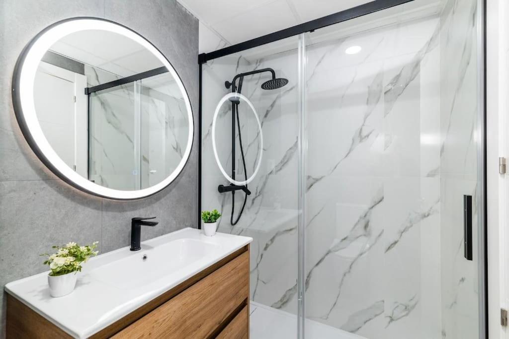 Modern Apartment Close To The City Center And Alhambra Granada Eksteriør bilde